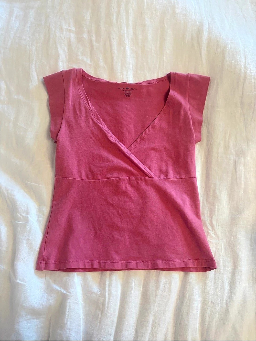 Brandy Melville - Hot Pink - Amara Top - Short Sleeve !! 🩷